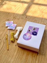 Load image into Gallery viewer, Daffodil Flower Crochet Kit-Interior Gifts-EKA