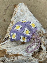 Load image into Gallery viewer, Crochet Pattern for Daisy Flower Beach Bag-Crafting Patterns-EKA