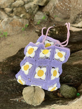 Load image into Gallery viewer, Crochet Pattern for Daisy Flower Beach Bag-Crafting Patterns-EKA