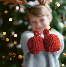 Load image into Gallery viewer, Smiley Face Mittens - kids sizes-Mittens-EKA
