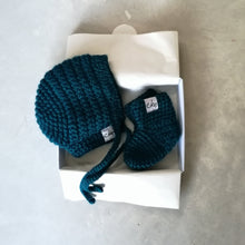 Load image into Gallery viewer, New Baby Gift Set - Bonnet And Booties-EKA