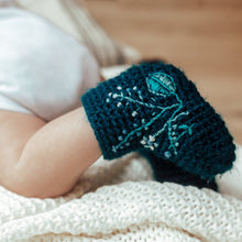 Load image into Gallery viewer, Booties With Embroidered Flowers - baby and child-Baby Booties-EKA