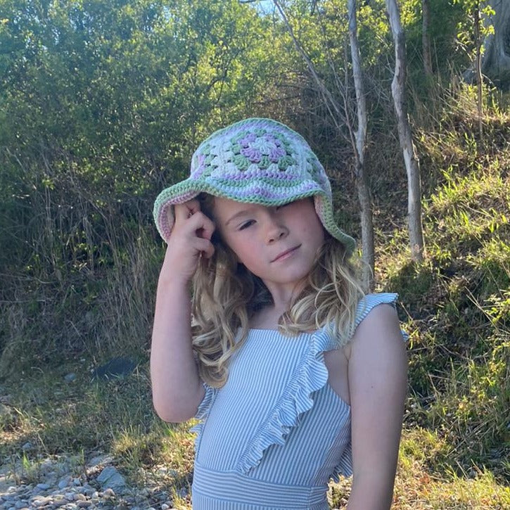 Make your 2025 own bucket hat
