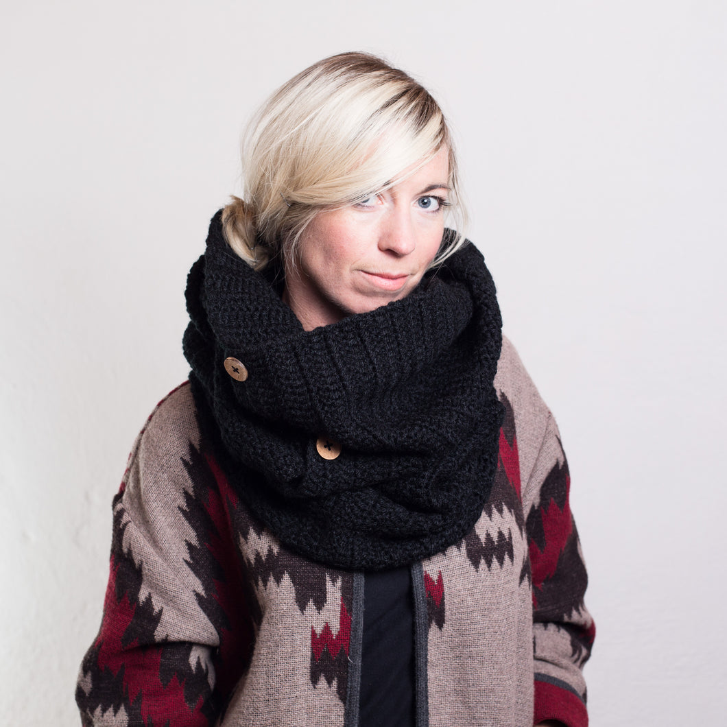Chunky Infinity Scarf With Buttons-Scarves-EKA