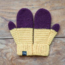 Load image into Gallery viewer, Dip Dye Ombre Mittens-Mittens-EKA
