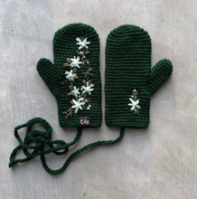 Load image into Gallery viewer, EKA X Ovobloom Colab Mittens-Mittens-EKA
