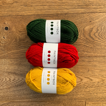 Load image into Gallery viewer, Crochet Kit - Make Your Own Mittens On A String-EKA
